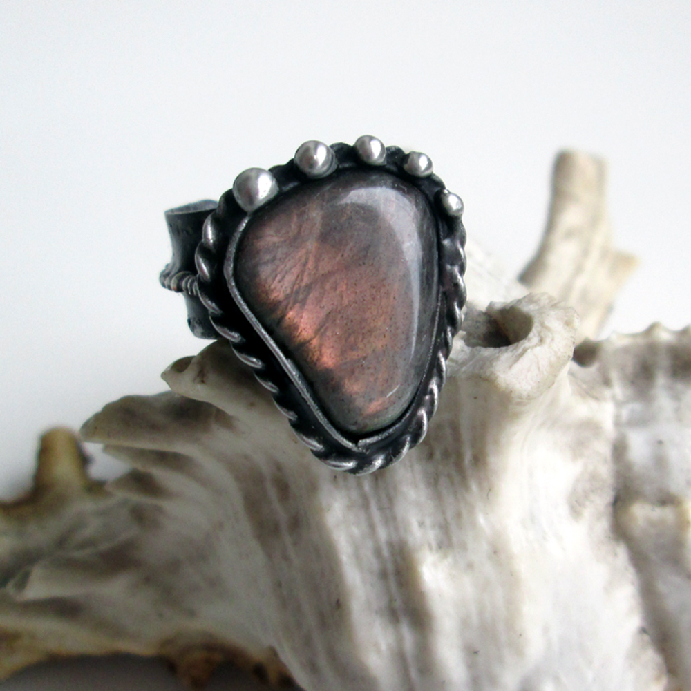 Prsten labradoritový