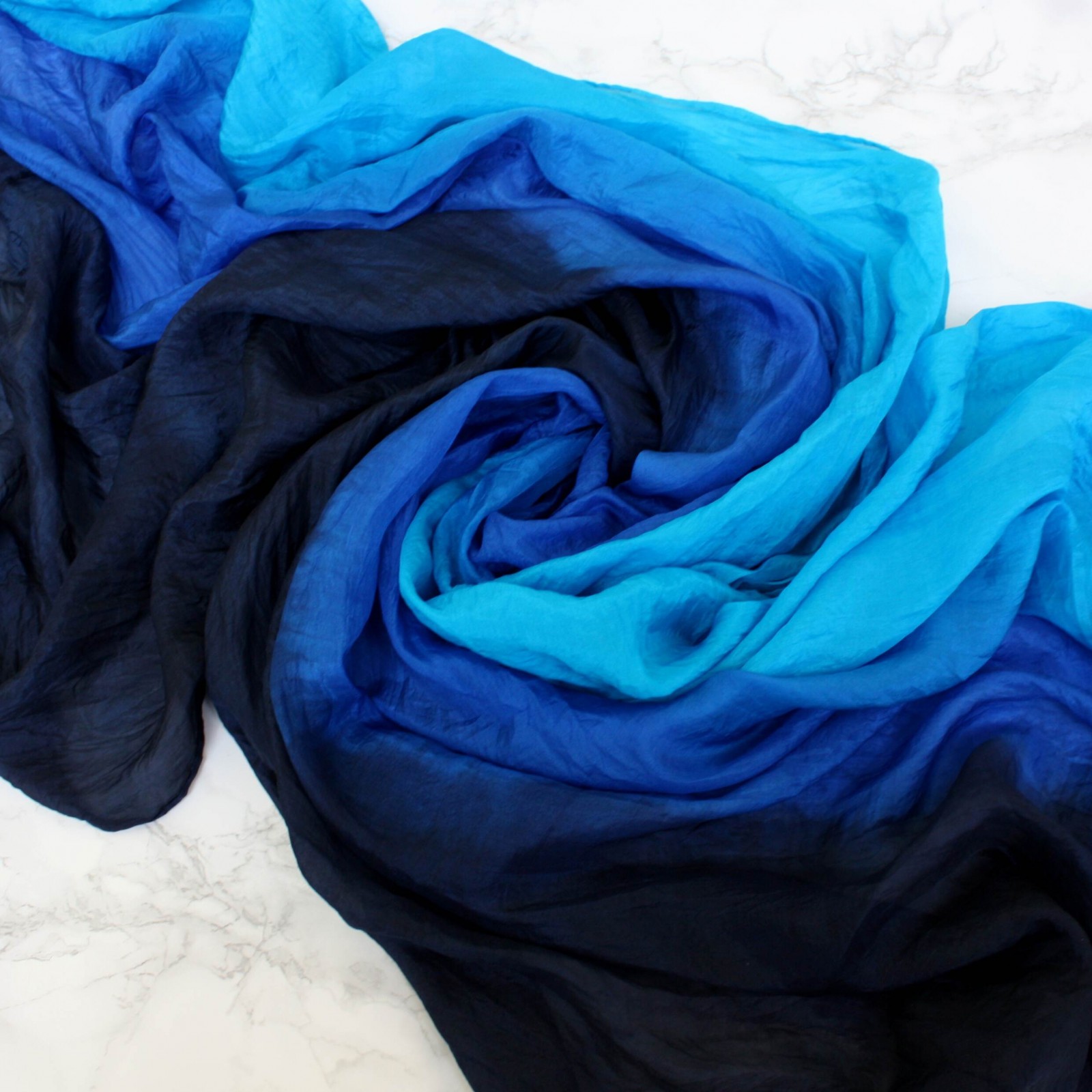 hedvábný pléd modrý 180x90