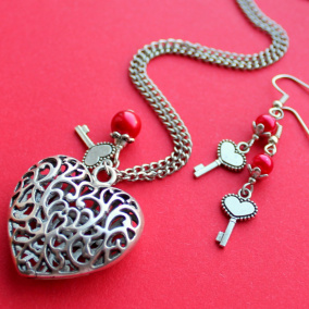 Srdce na klíček - náhrdelník s náušnicemi