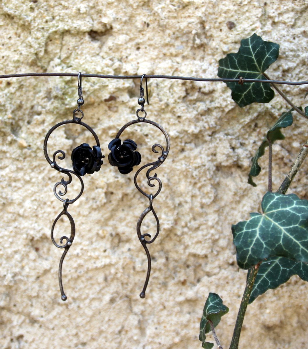 NÁUŠNICE BLACK ROSSE