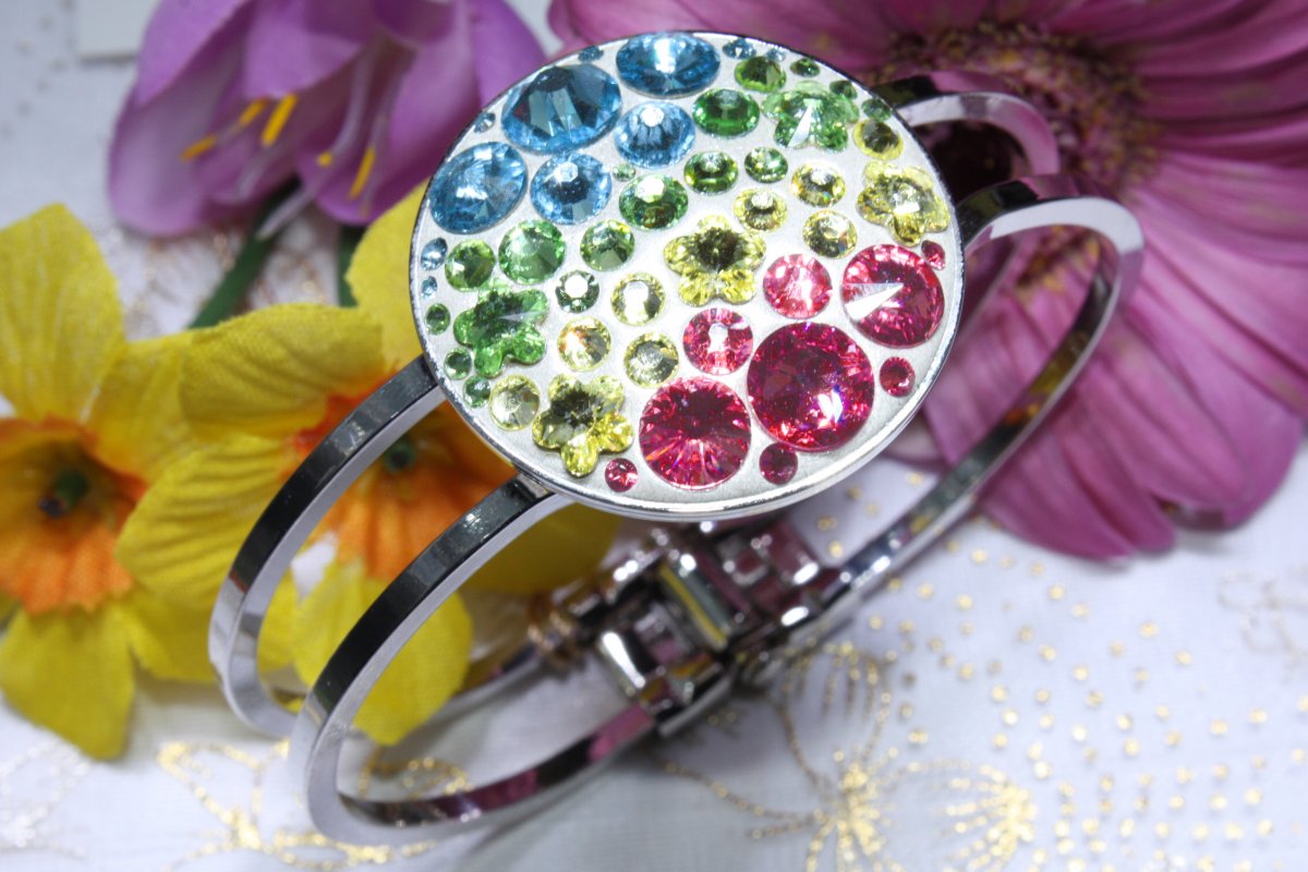 Velký barevný náramek