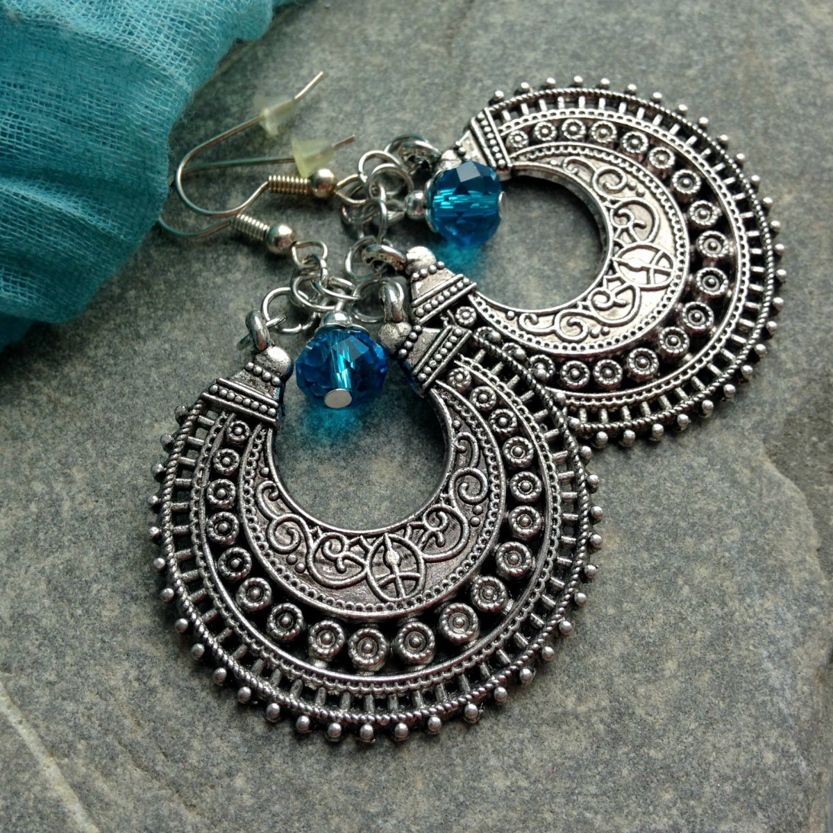 Filigránové kruhy s korálkem