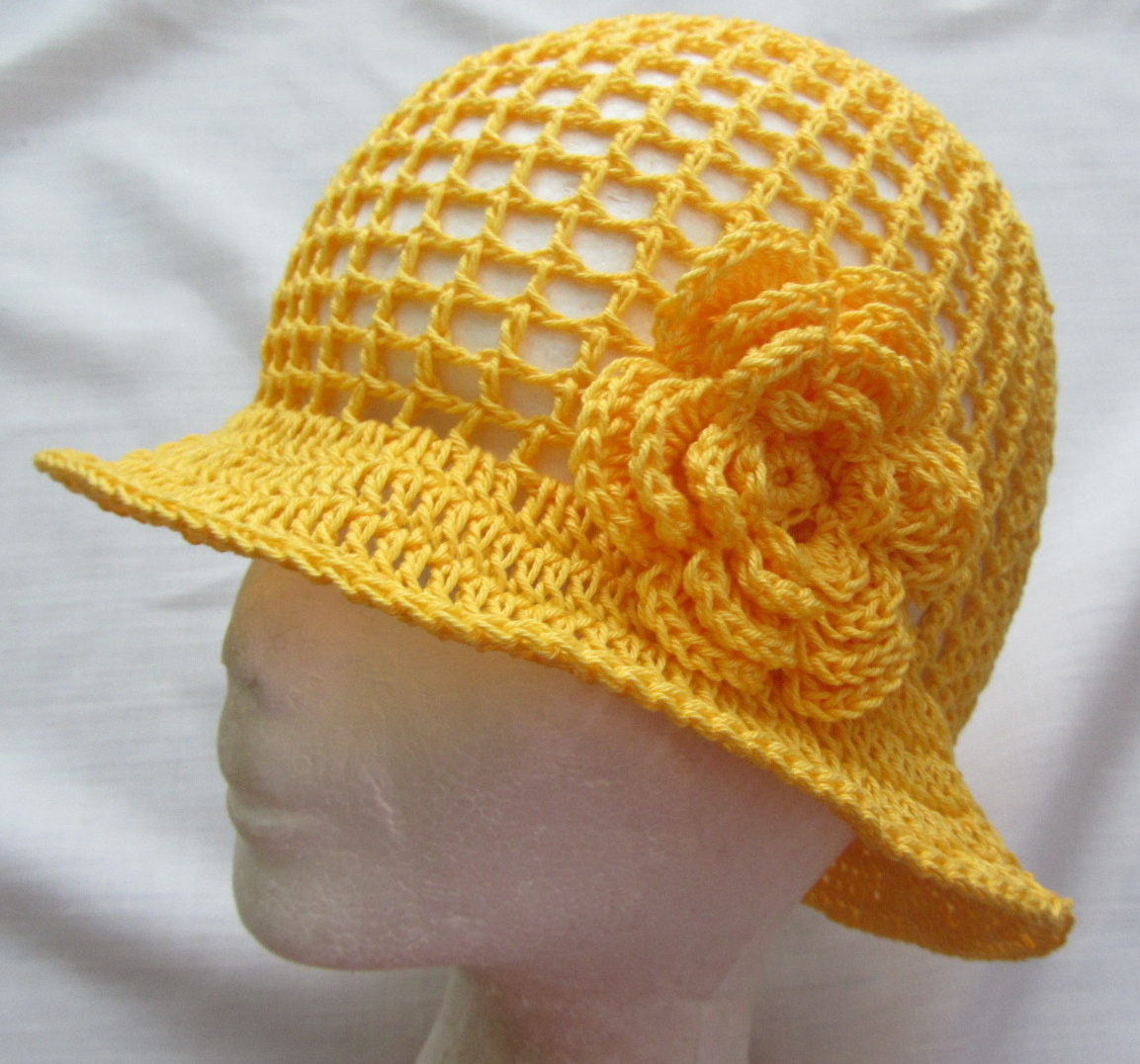 Háčkovaný klobouček
