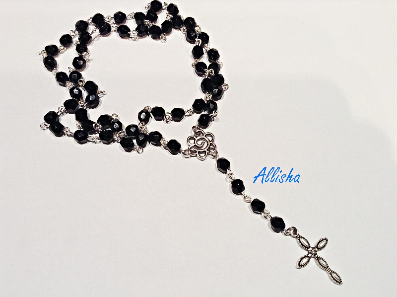 Krásný růženec z broušených korálků