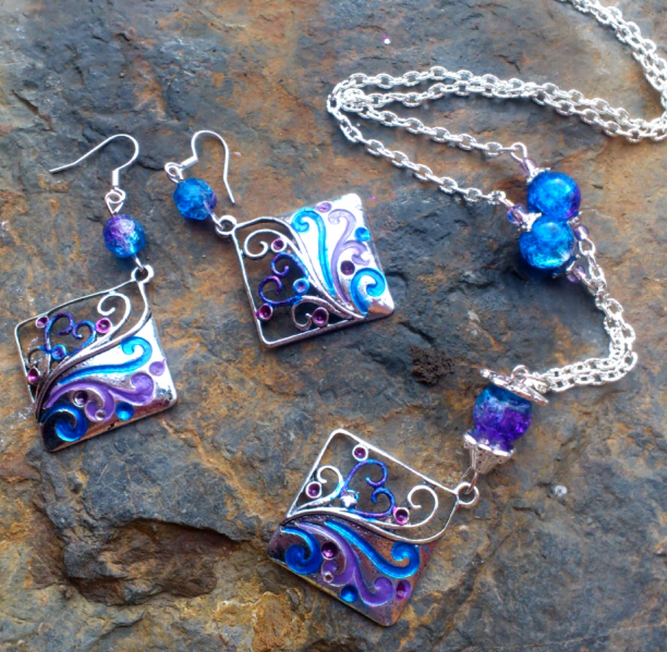 Náušnice a náhrdelník