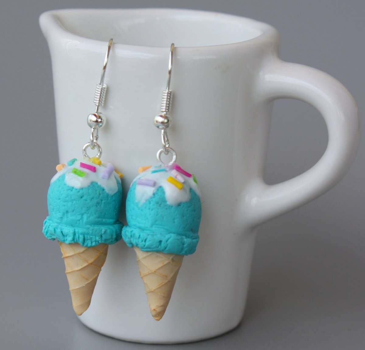 kopečková  zmrzlina  .. menší .. šmoulí