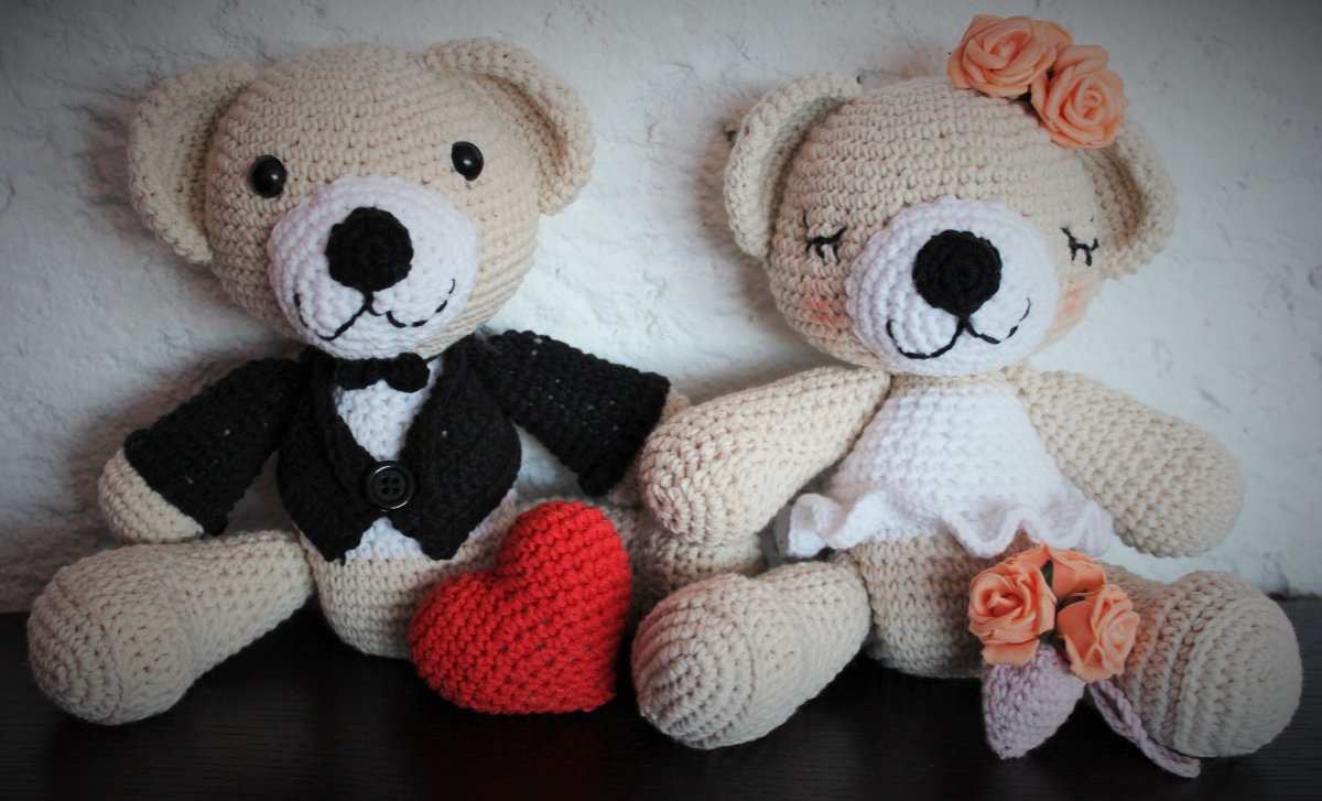 Háčkovaný svatební páreček