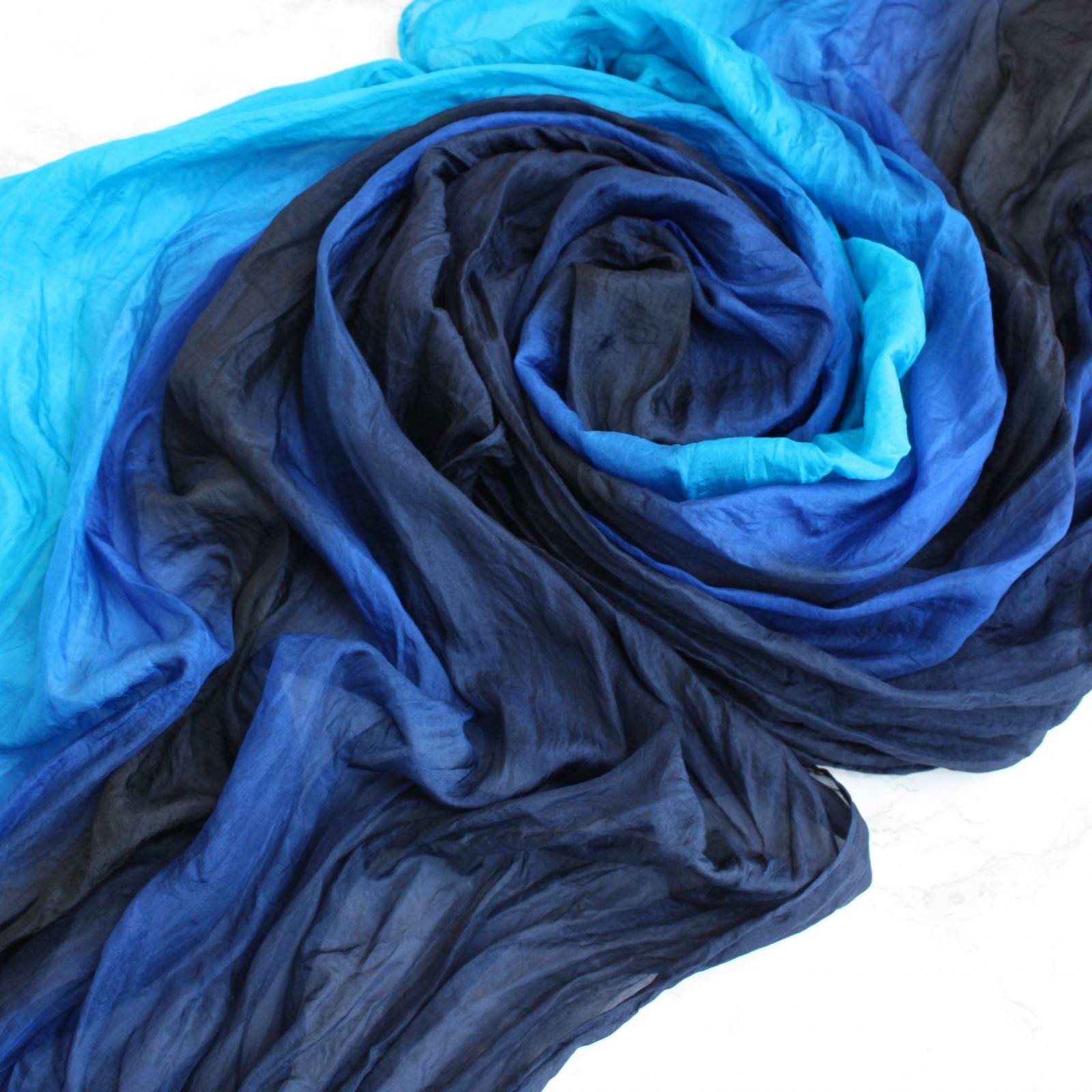 hedvábný pléd modrý 180x90