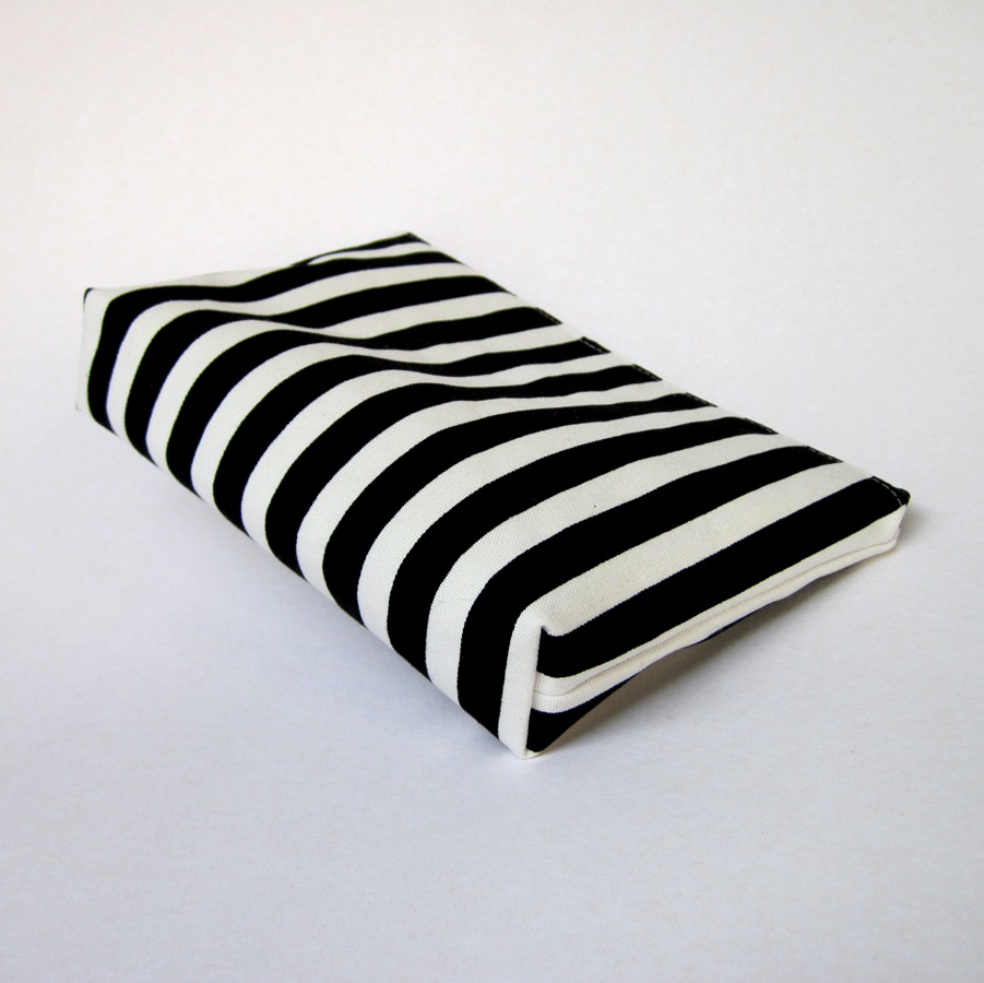 Taštička proužky větší