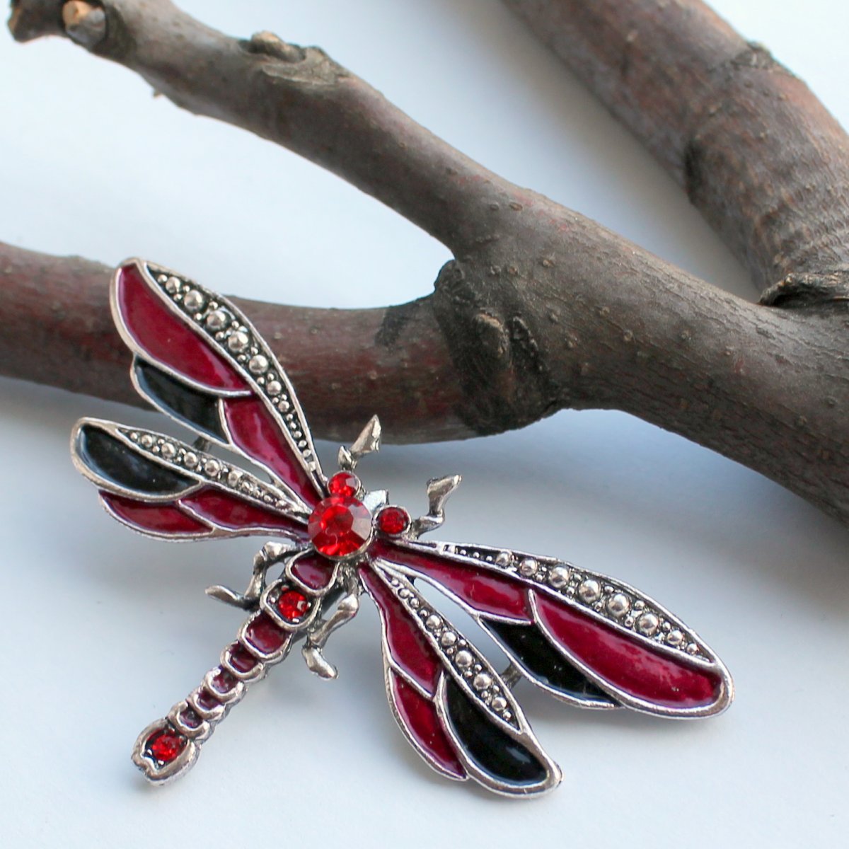 Luxusní vážka - brož