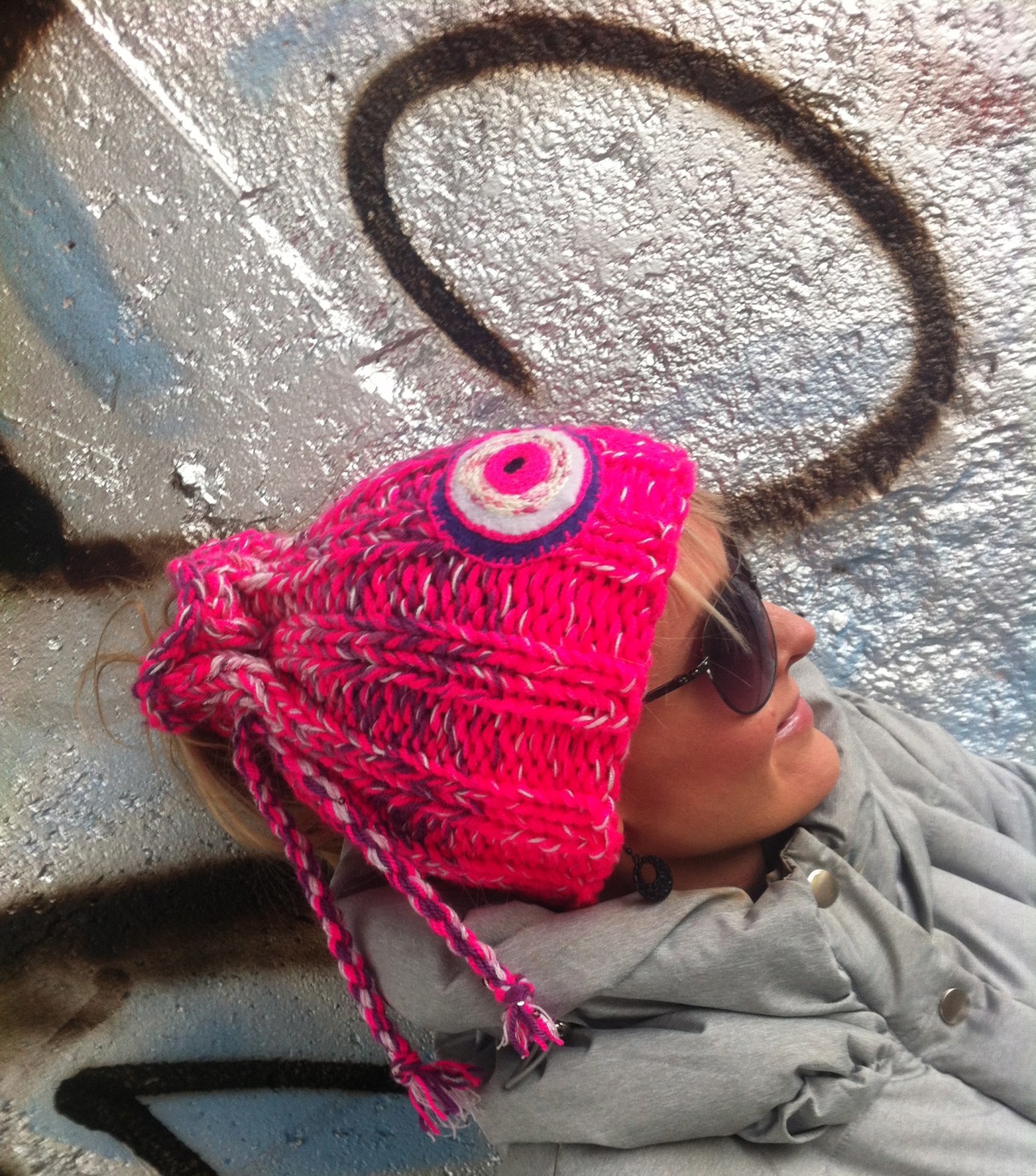 Svítivě růžový melírovaný kulich 