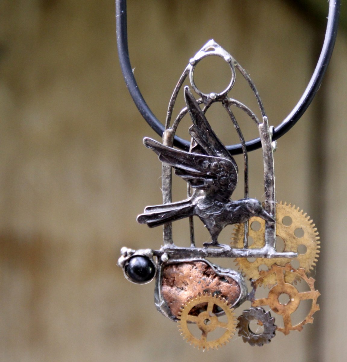 NÁHRDELNÍK  RAVEN STEAMPUNK