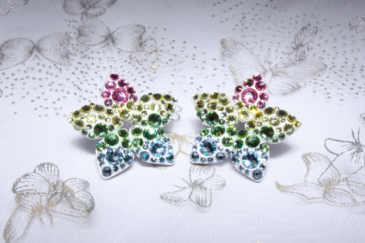 Barevné hvězdičkové náušnice