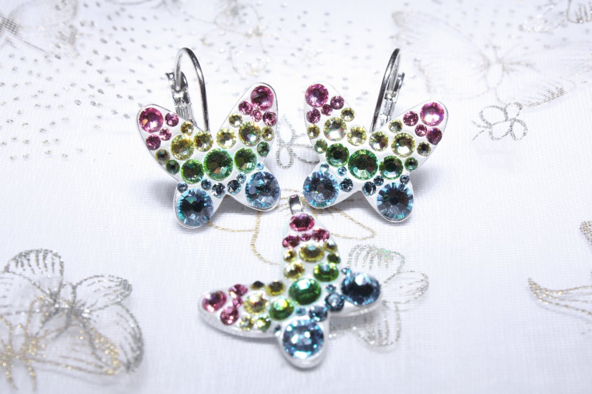 Barevný motýlkový set č.2