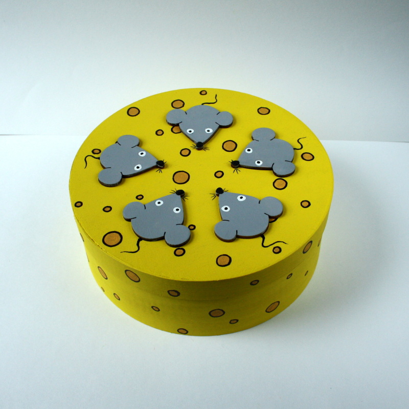 Sýrová krabička s myškami