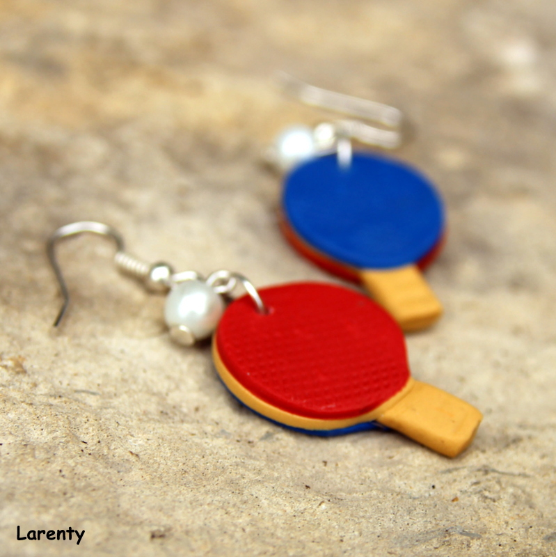 Ping-pongové pálky s míčkem