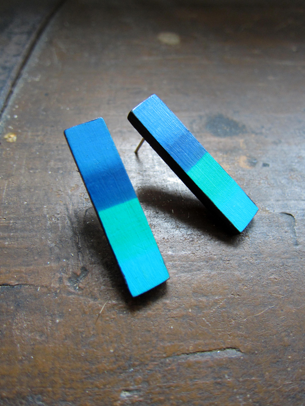 Dřevěné náušnice