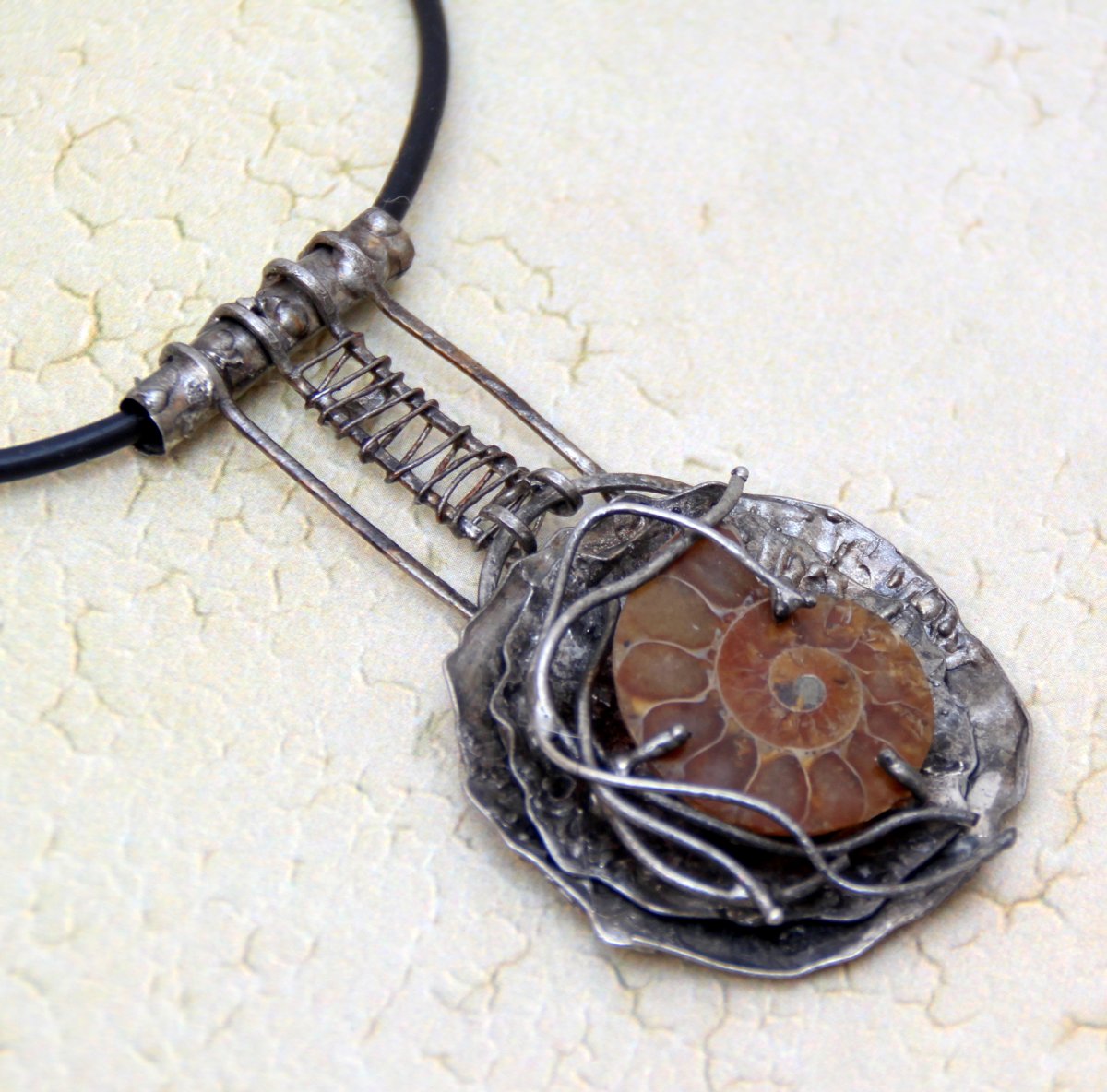 NÁHRDELNÍK ČASOVÁ KONSTANTA