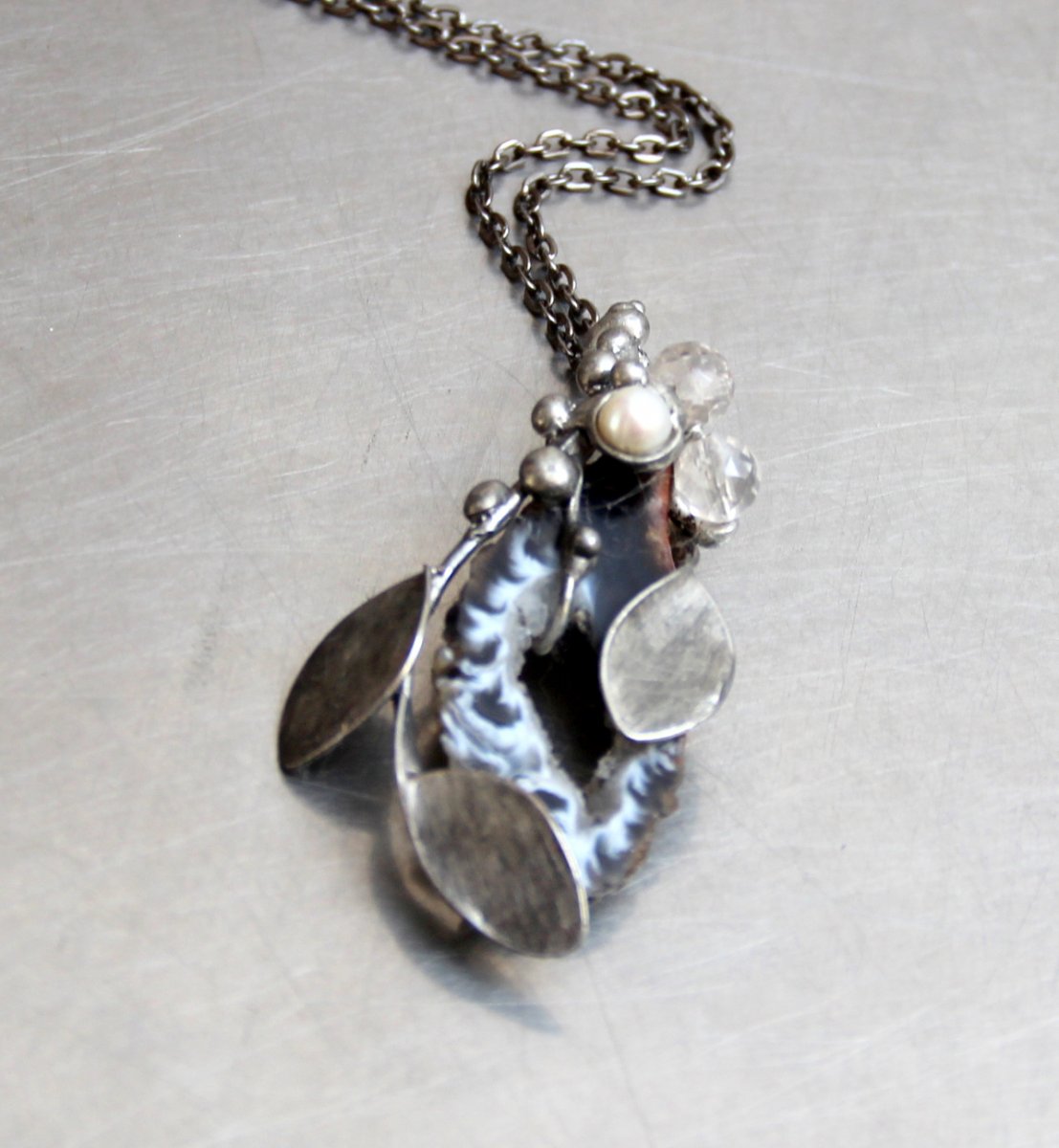 NÁHRDELNÍK CONSTANTA