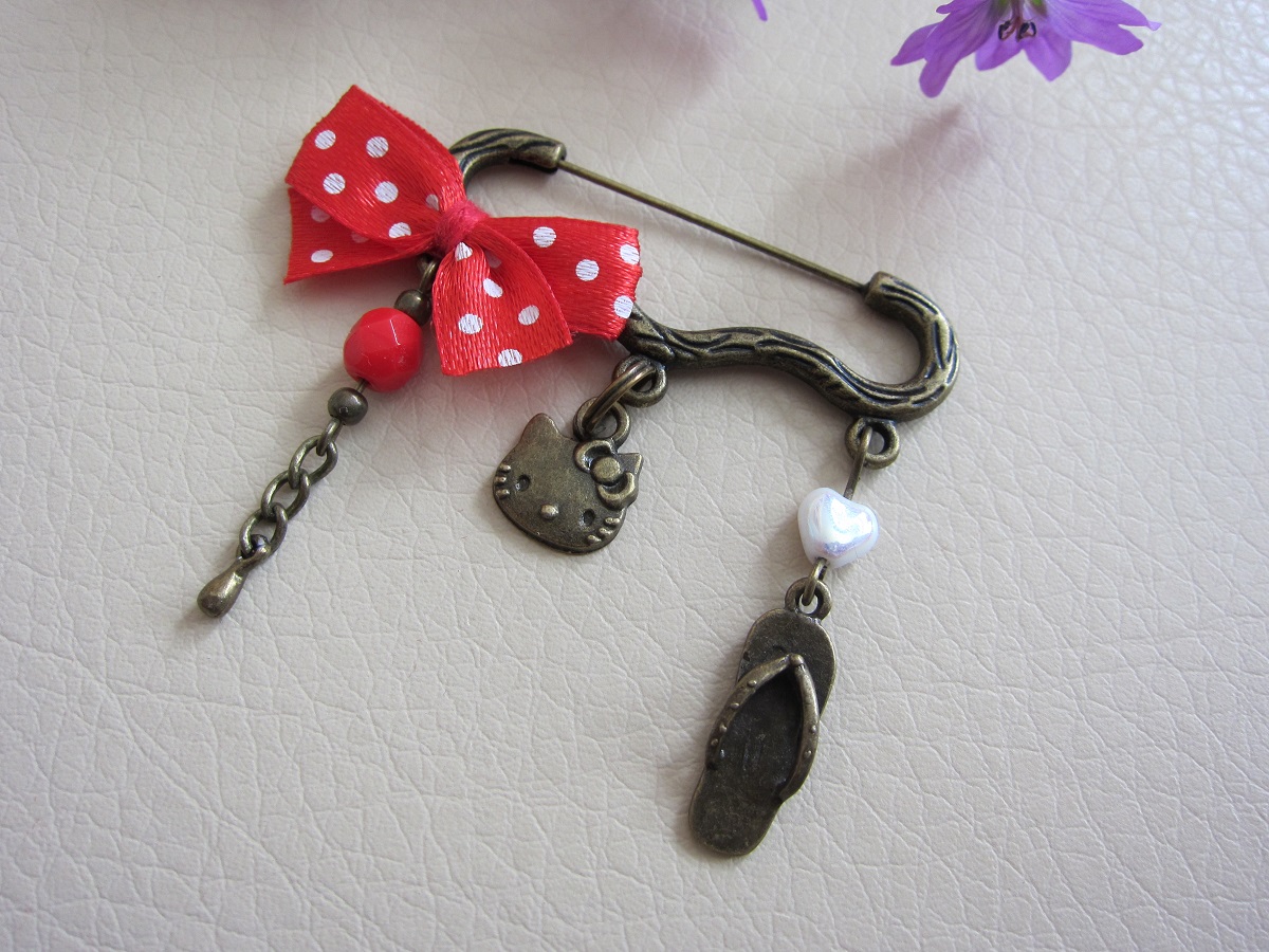 Brož Hello Kitty ...