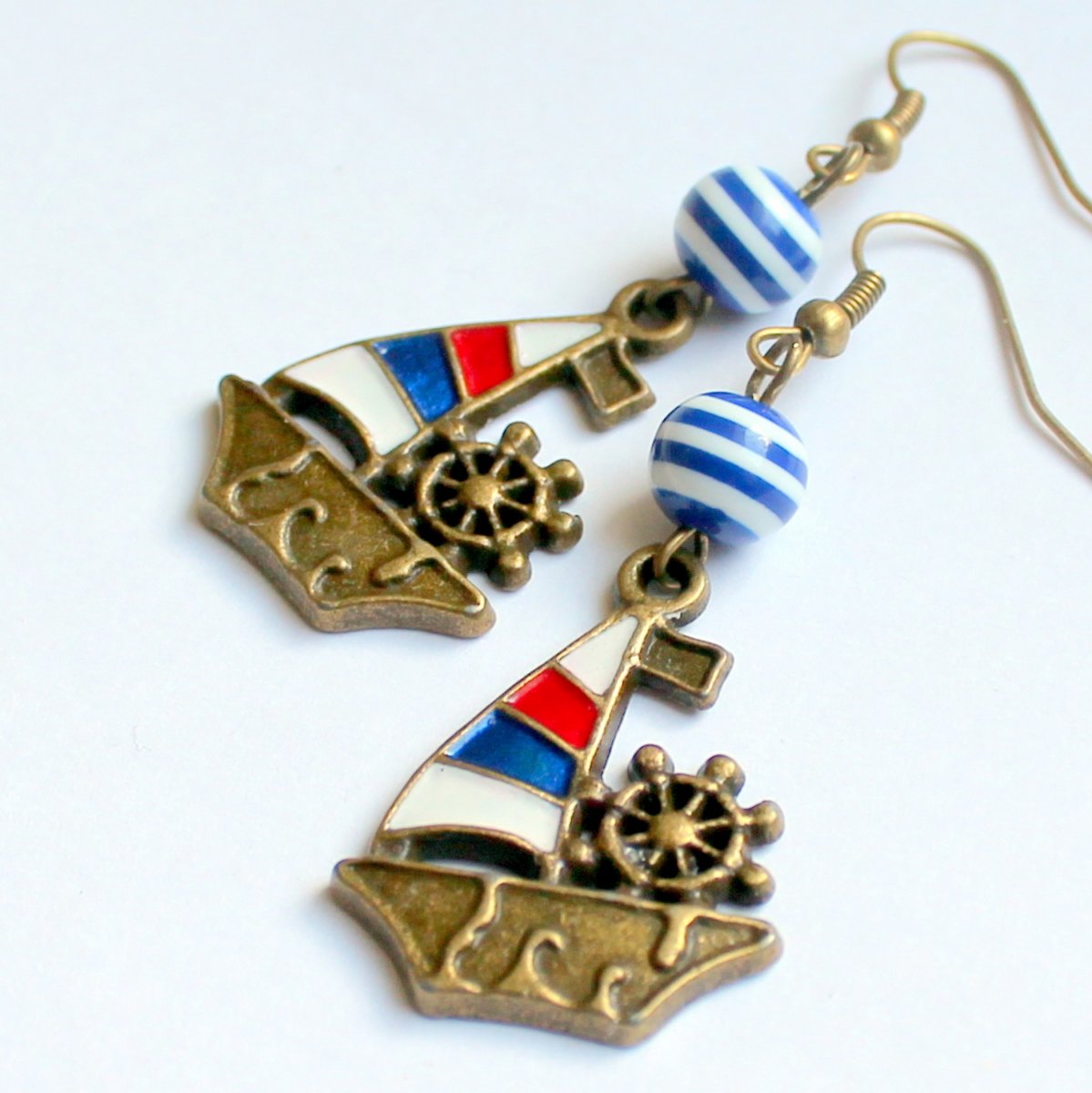 Vítr do plachet - náušnice nejen na loď