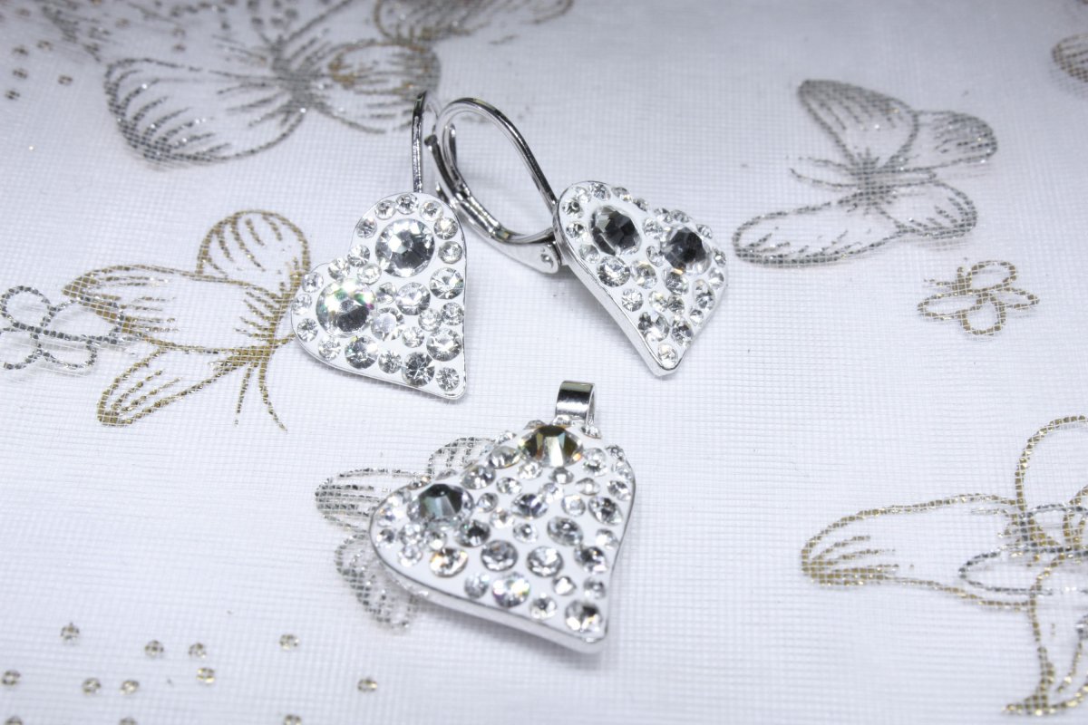 Bílá srdíčková sada