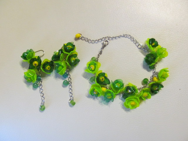 Zelenožlutá nespoutanost   