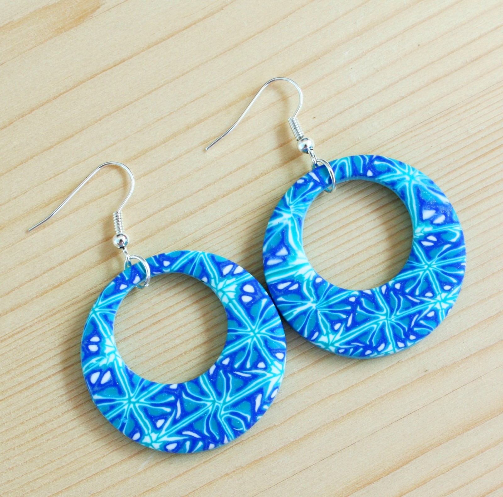 vzorované náušnice