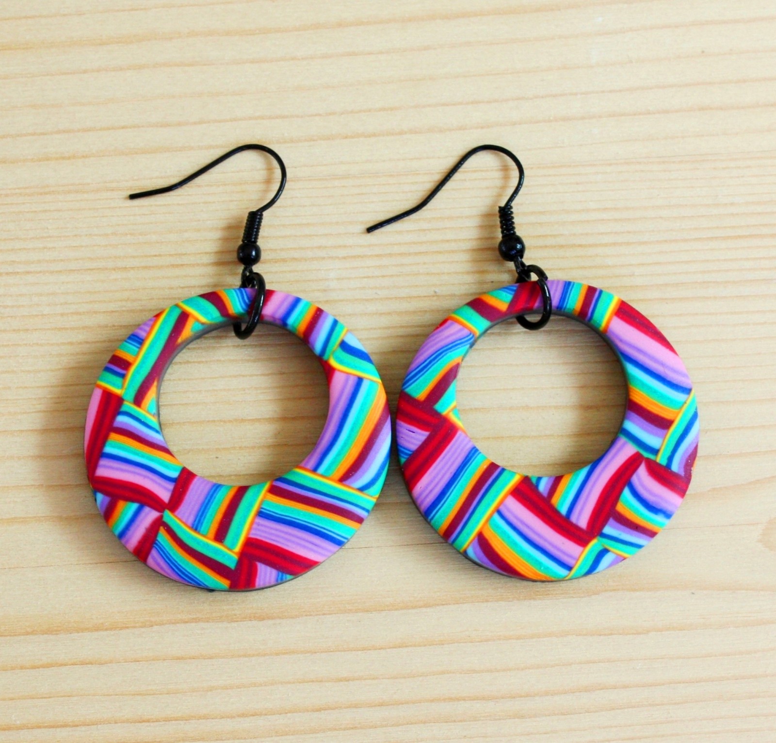 vzorované náušnice