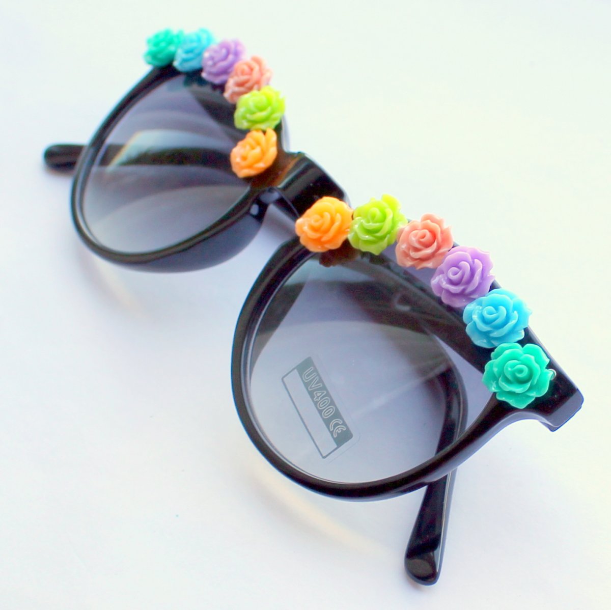 Duhové sluneční brýle alá Emilka z Ulice