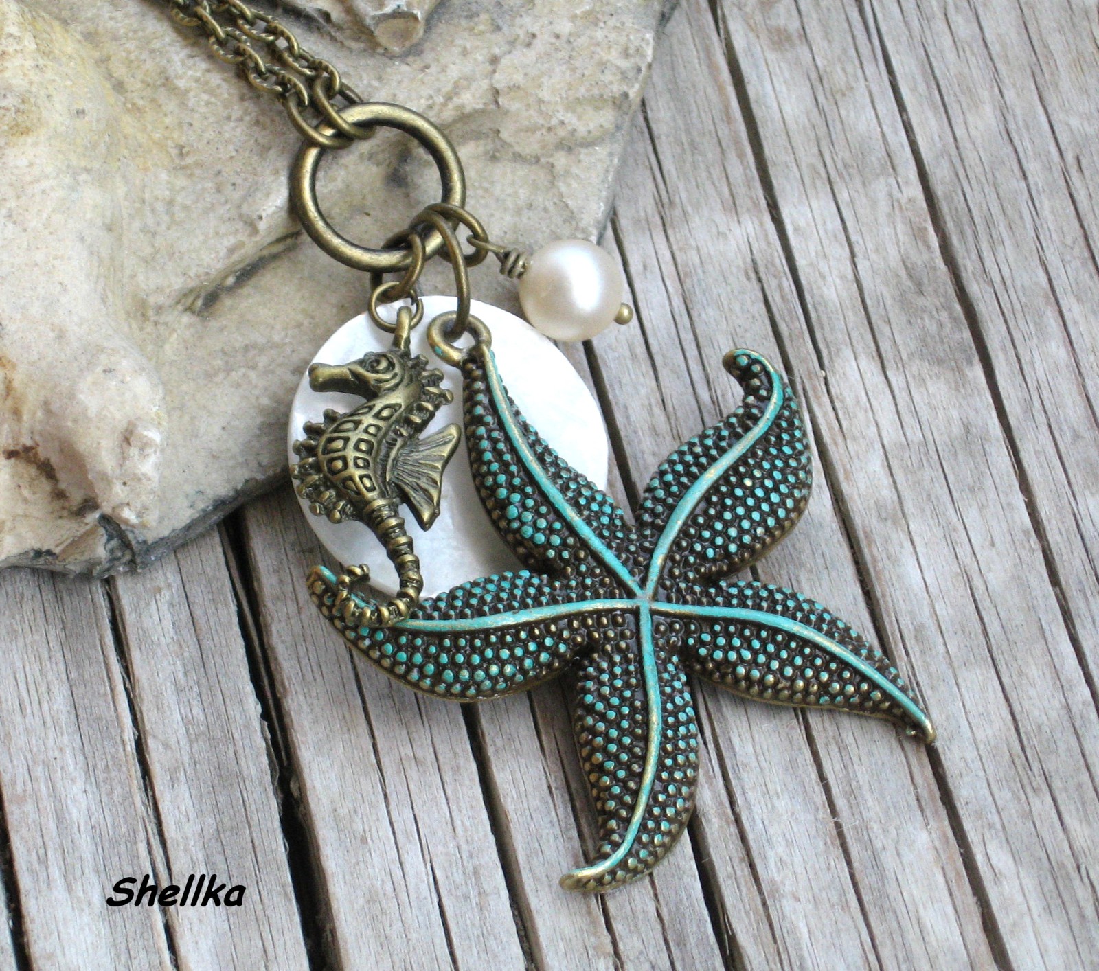 Náhrdelník s hvězdicí