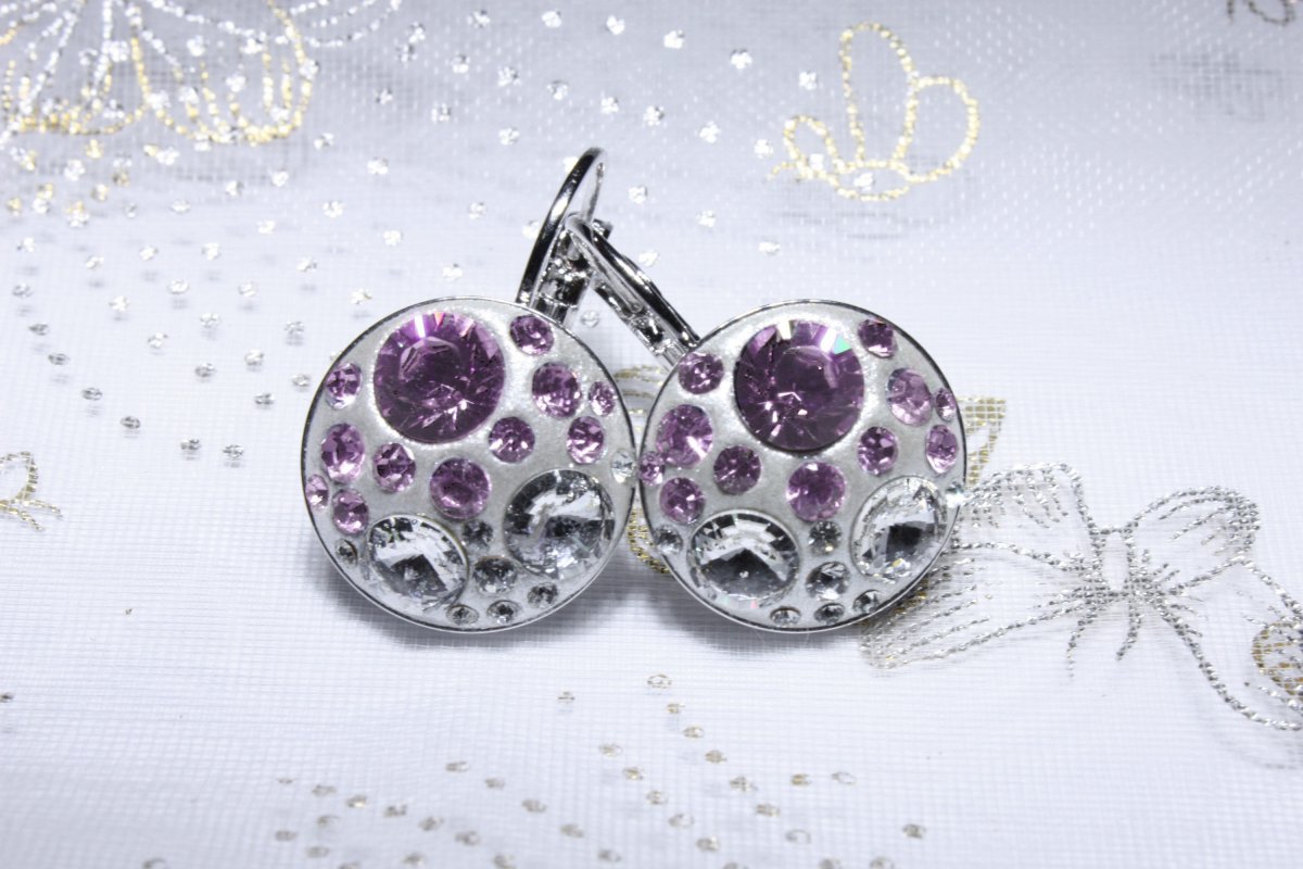 Lila-bílé náušnice