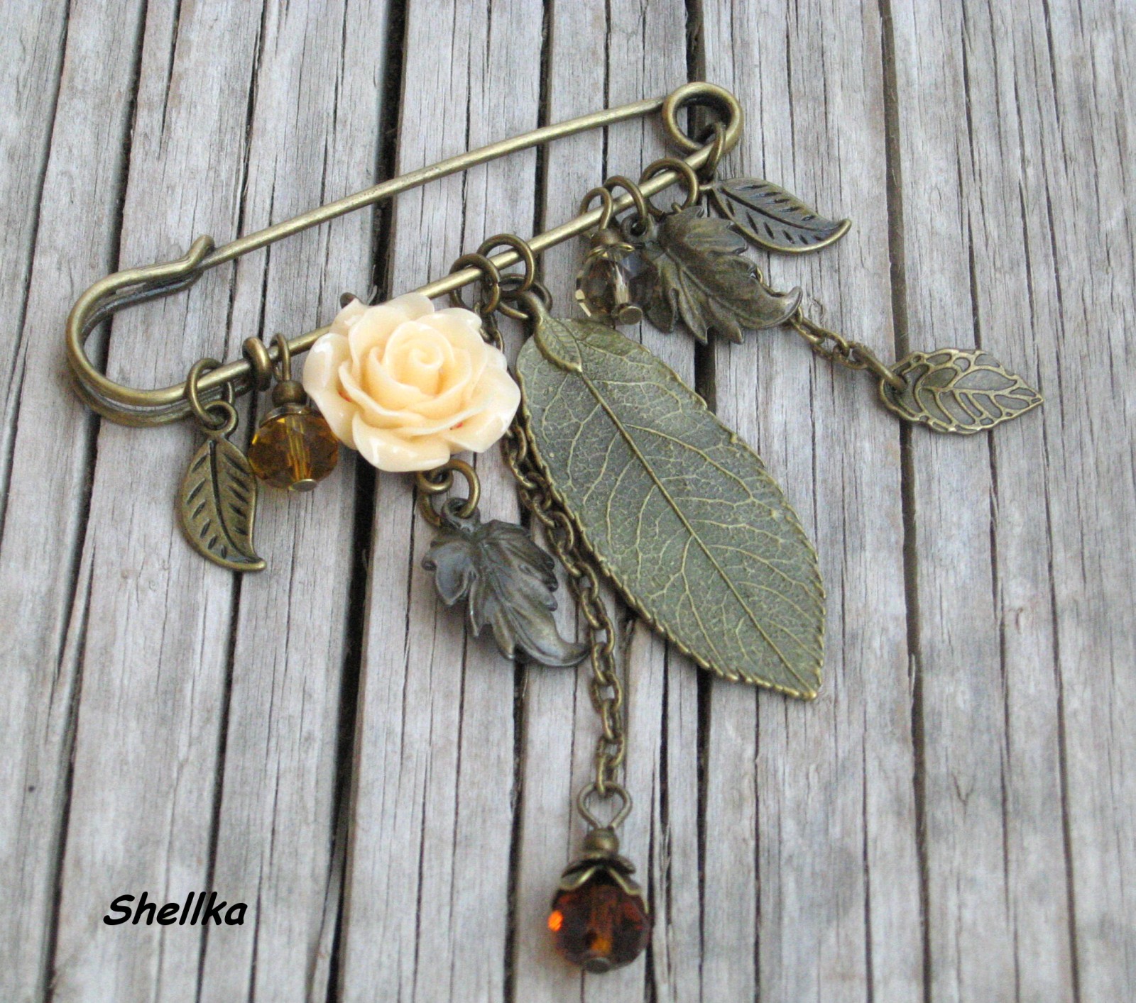 Brož/ ozdobný špendlík,,ELLIE,,