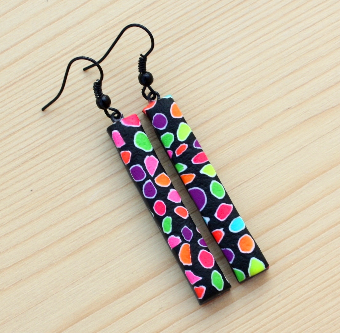 vzorované náušnice