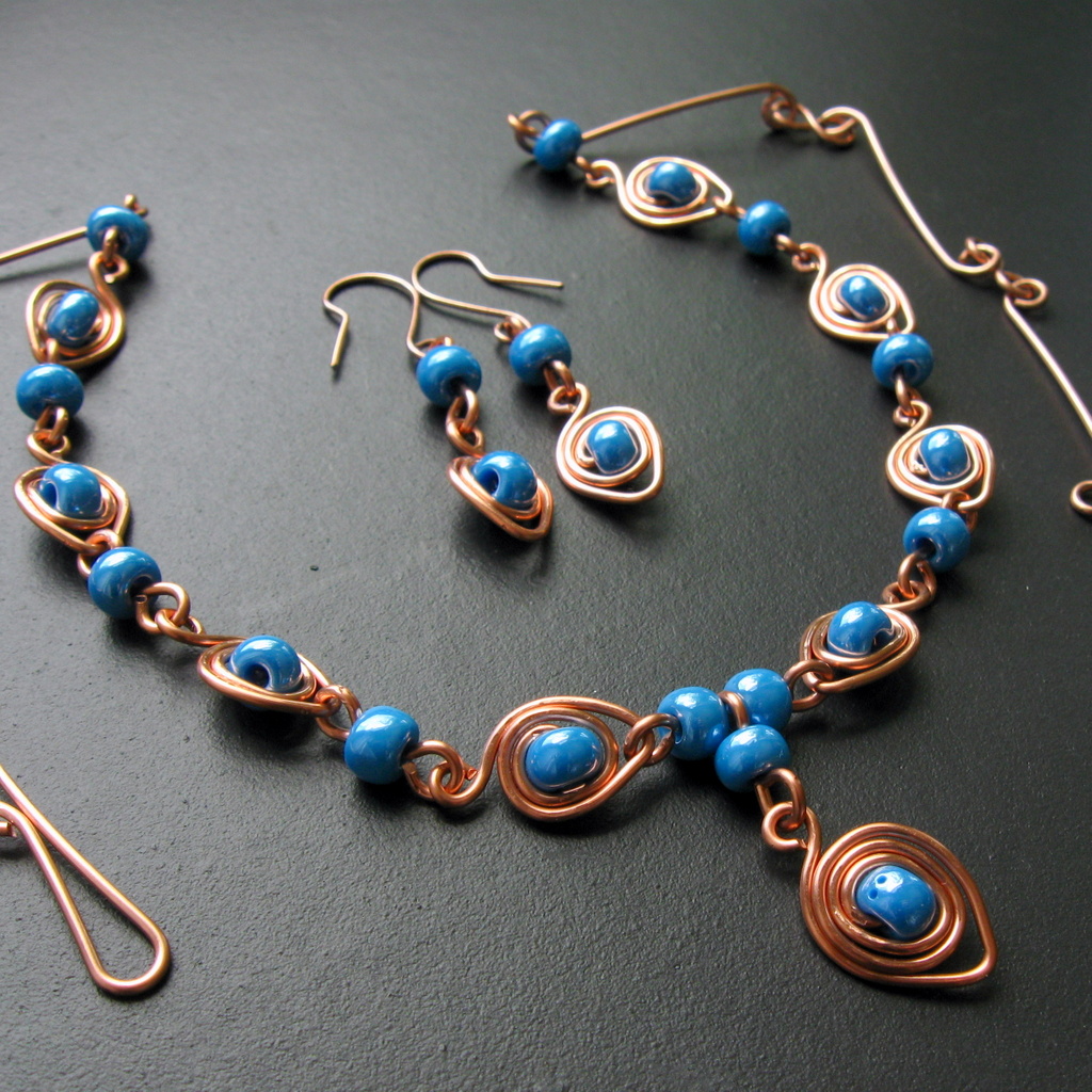 Modrá očka v mědi