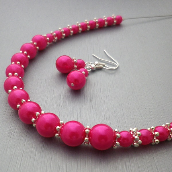 Výrazná sada - náhrdelník + náušnice