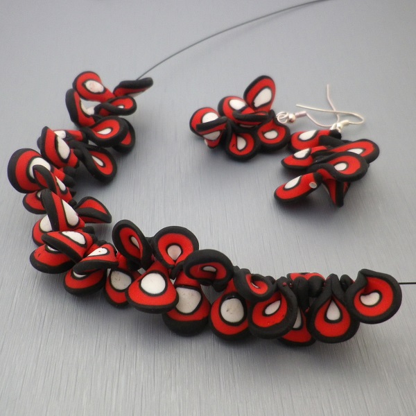 Dotek motýlích křídel