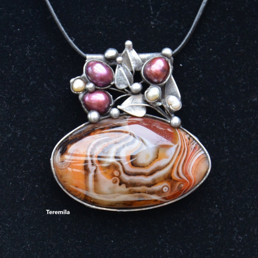 Vlnění - jaspis polychrom, perla