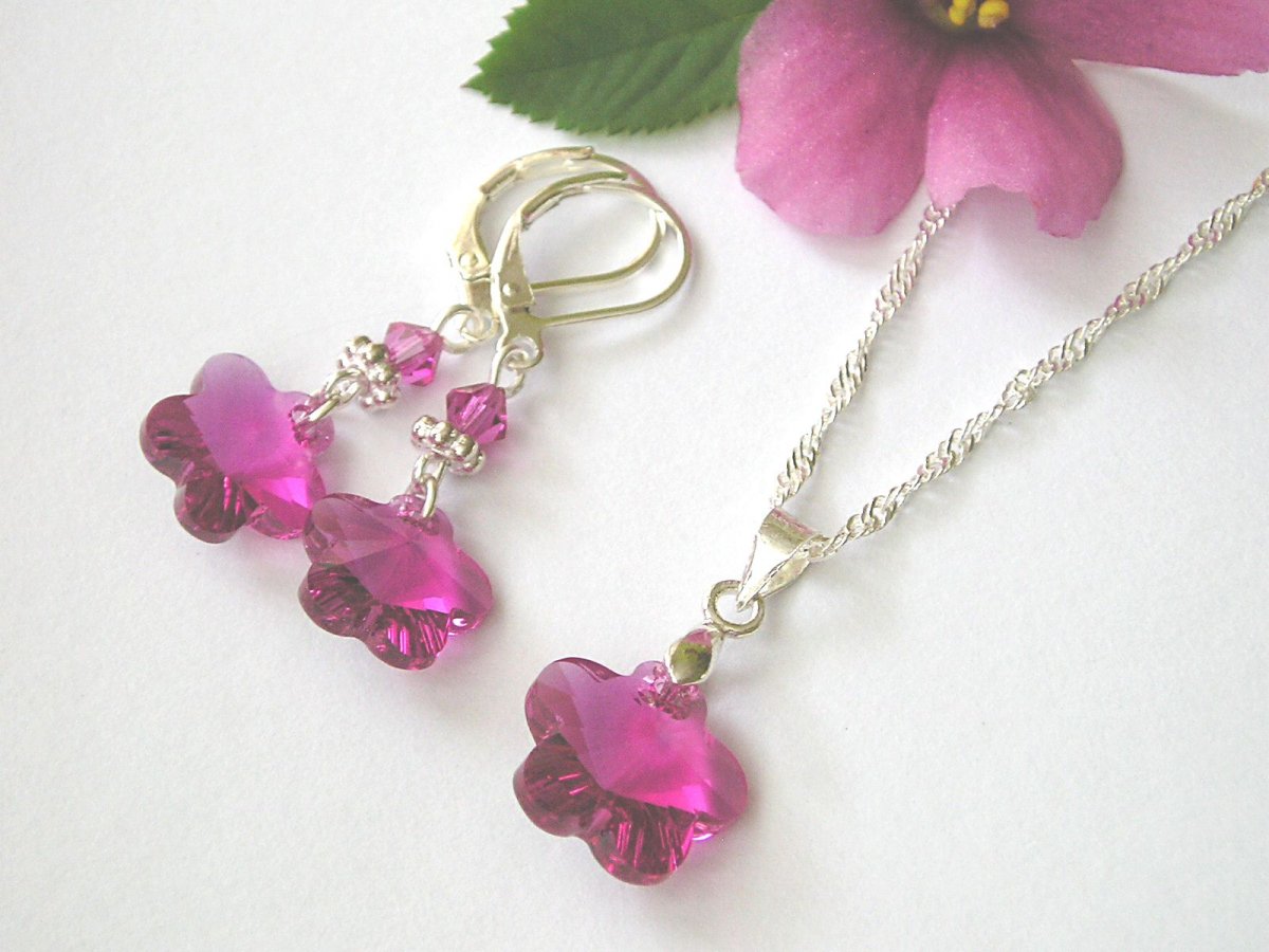 Swarovski Flower Fuchsia