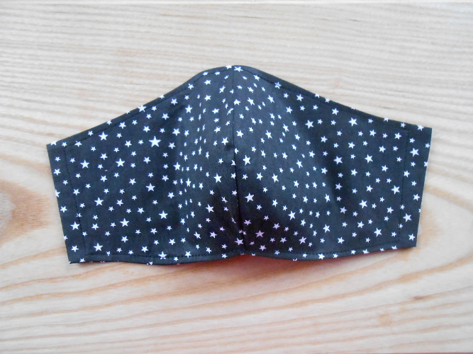  Rouška černá s hvězdičkami barvy bílé (253/20)