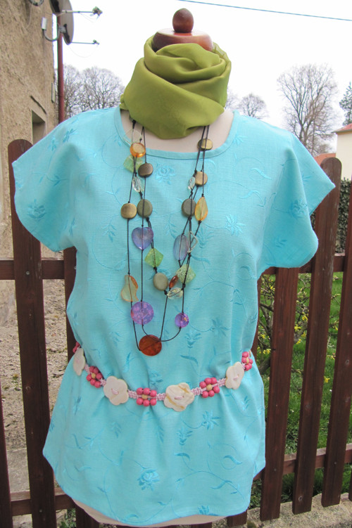 Tyrkysový lněný top: VÝPRODEJ Z 999,-