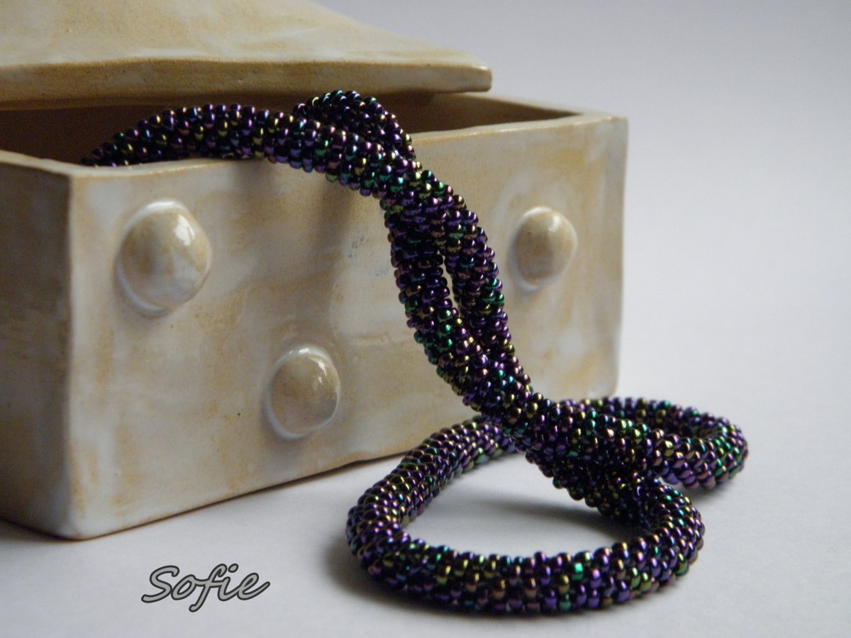 Fialová duha, náhrdelník