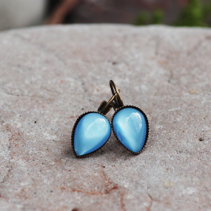 Kapky modrý měsíční svit