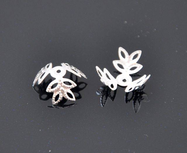 Kaplík lístky 14 mm - 10 ks - stříbrný