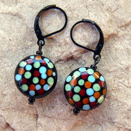 Náušnice puntíkaté čočky