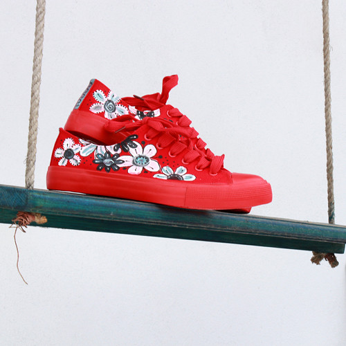 Tenisky- šedá elegance na červené vel.39