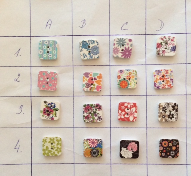 Dřevěné knoflíky -2 kusy.