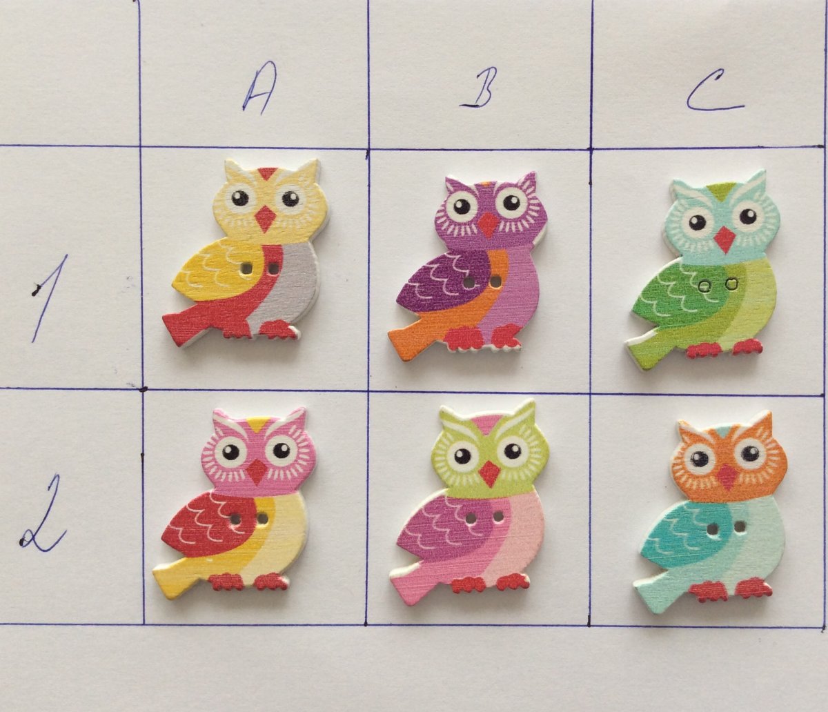 Dřevěné knoflíky - 6 kusů.