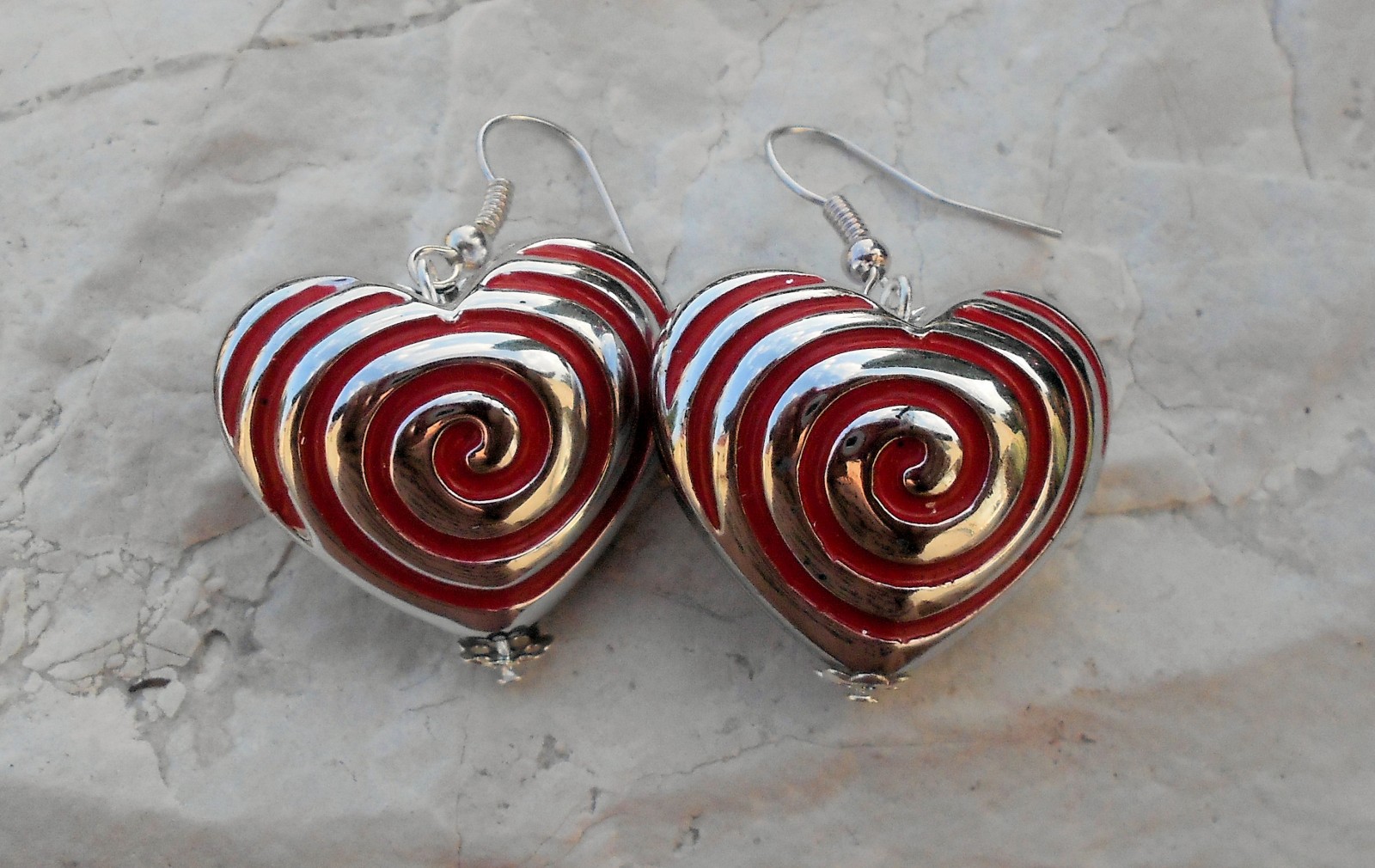 SRDCE LÁSKY - NÁUŠNICE 