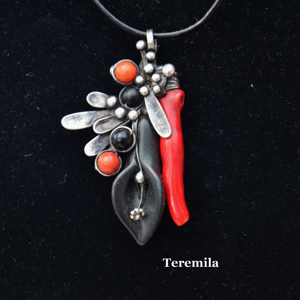 Větvička - korál, šungit